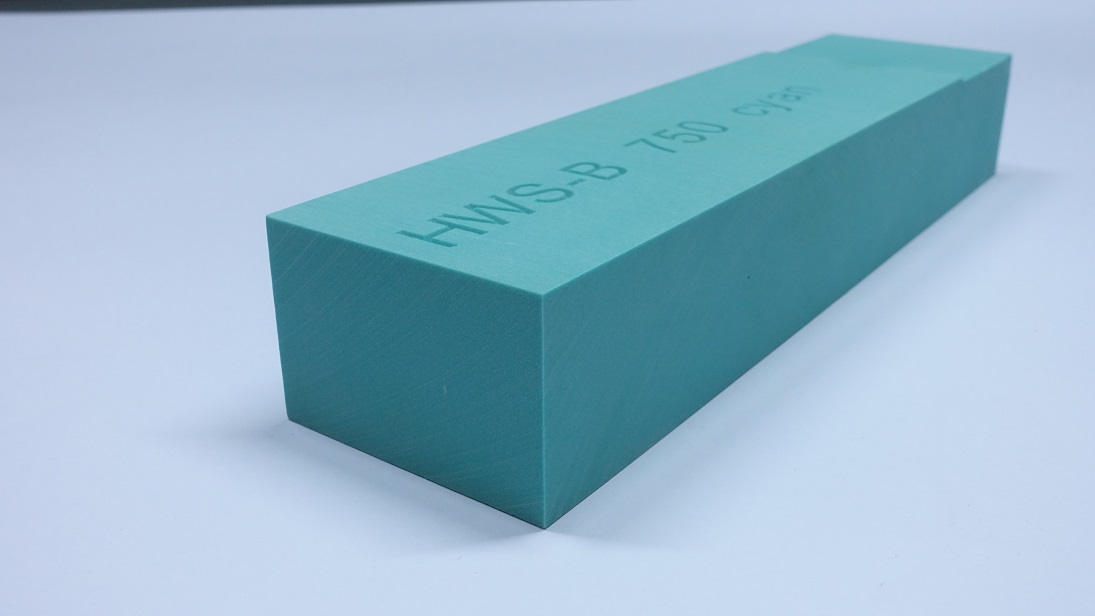 Placa PU Densidade 750 Ciano_5 Placa PU Densidade 750 Ciano_5